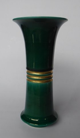 即全 青交趾末広花入