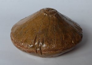 出雲焼笠香合